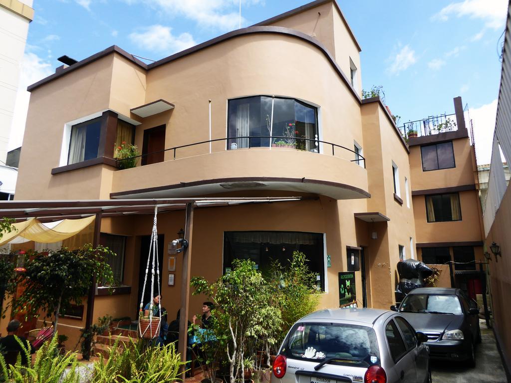 Jhomana Guesthouse Κίτο Εξωτερικό φωτογραφία