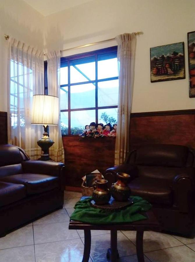 Jhomana Guesthouse Κίτο Εξωτερικό φωτογραφία